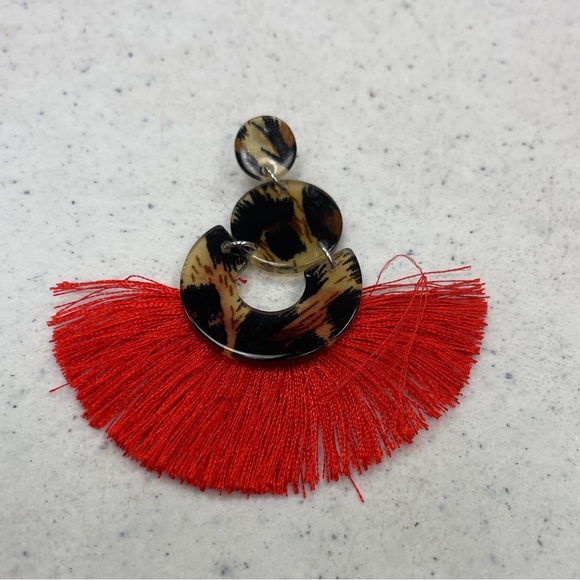 Fun earrings - Picture 3 of 3